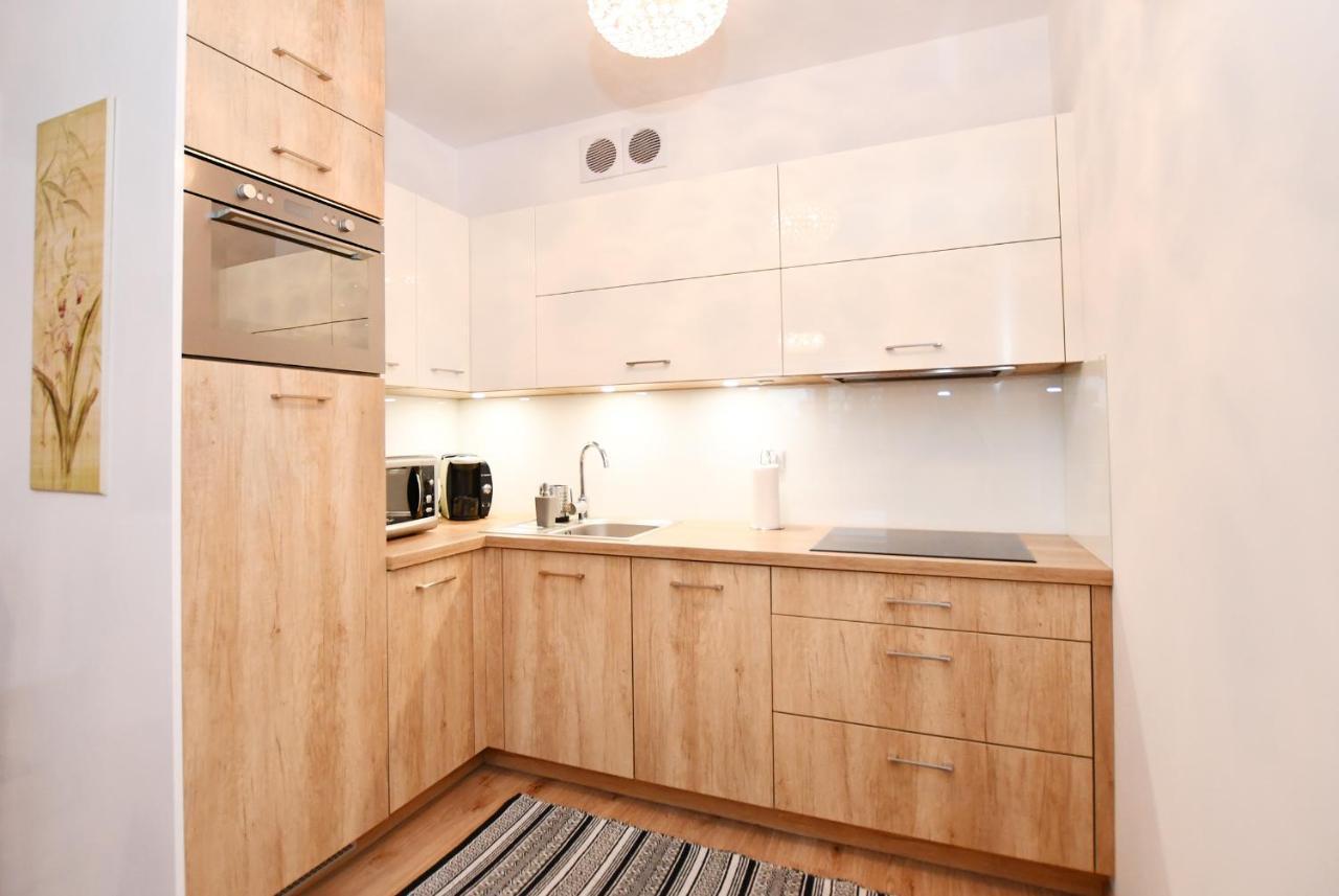 Wolski Apartments - Solna 404 โควอบเซก ภายนอก รูปภาพ